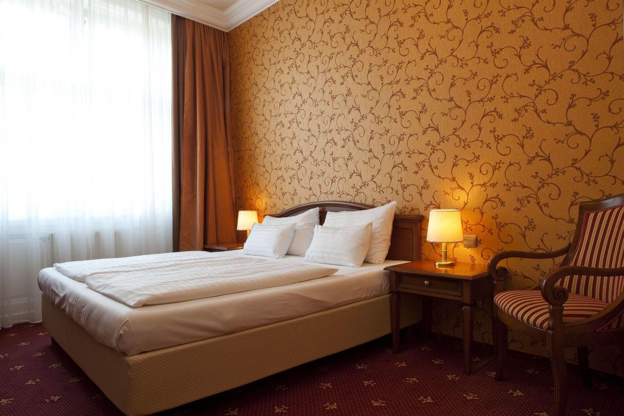 Hotel Furst Metternich ウィーン エクステリア 写真